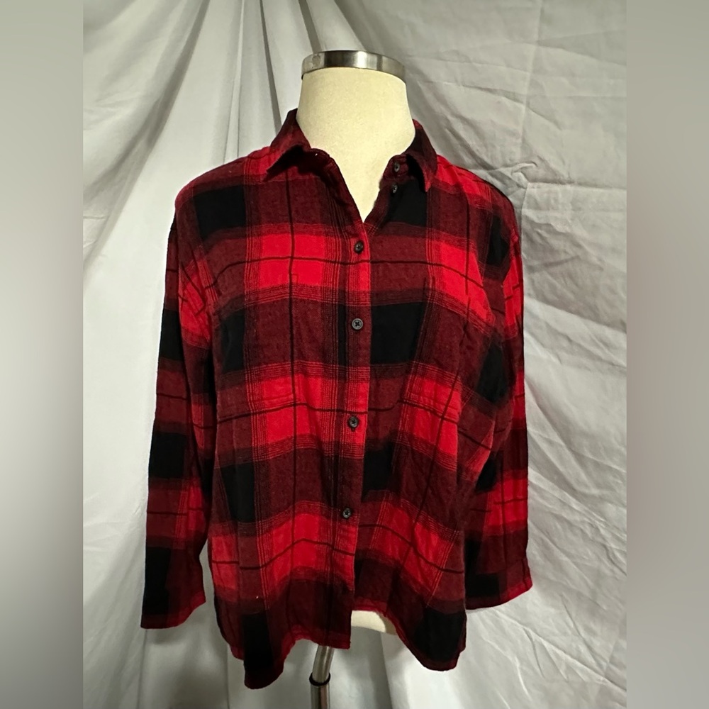 Old Navy The Boyfriend Shirt Size XL - Flannel
